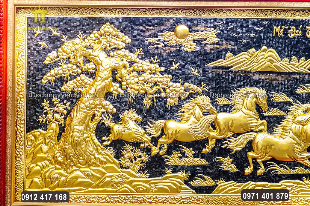 C&acirc;y t&ugrave;ng được chạm th&uacute;c nổi sắc n&eacute;t mang nhiều &yacute; nghĩa phong thủy tốt l&agrave;nh